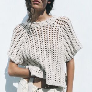 Zara Thick Short Sleeve knit sweater with side ties in Stone NWT size Large